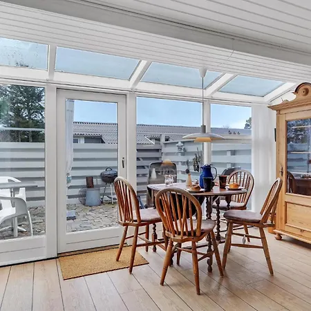 Pet Friendly In With Kitchen Ferienhaus